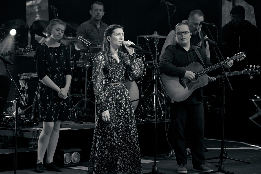 Angelo Kelly & Family